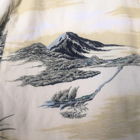 Tommy Bahama Hawaiian - Picture 9 of 14